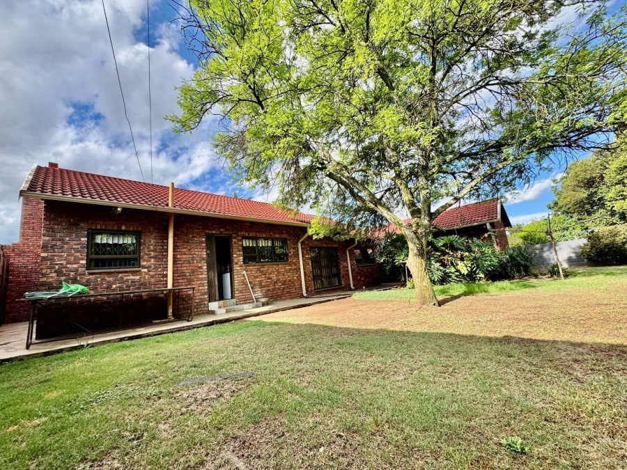 3 Bedroom Property for Sale in Miederpark North West